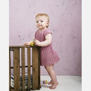 Babykjole med hulmnster Elise by Permin 891128